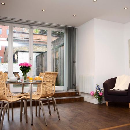 Apt 1, Trafalgar Square 1St Floor By Indigo Flats London Exterior foto