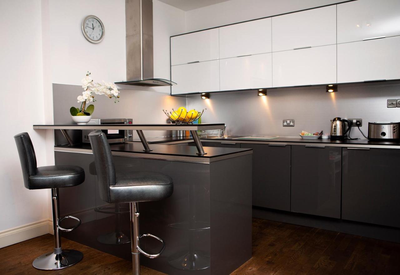 Apt 1, Trafalgar Square 1St Floor By Indigo Flats London Exterior foto